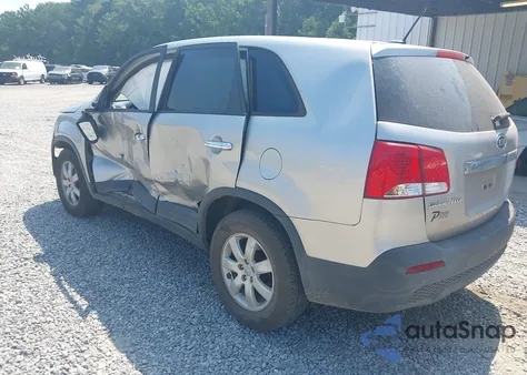 2013 Kia Sorento Lx z USA, uszkodzony, nr VIN 5XYKT3A12DG371721